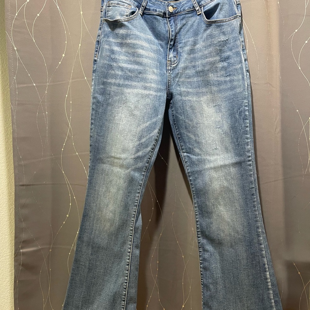 Women's high waisted bell bottom jeans